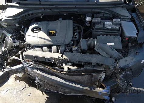 2019 Hyundai Elantra Value Edition z USA, uszkodzony, nr VIN 5NPD84LF3KH494930